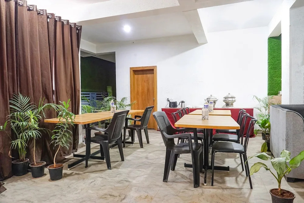 Photo - FabHotel White House