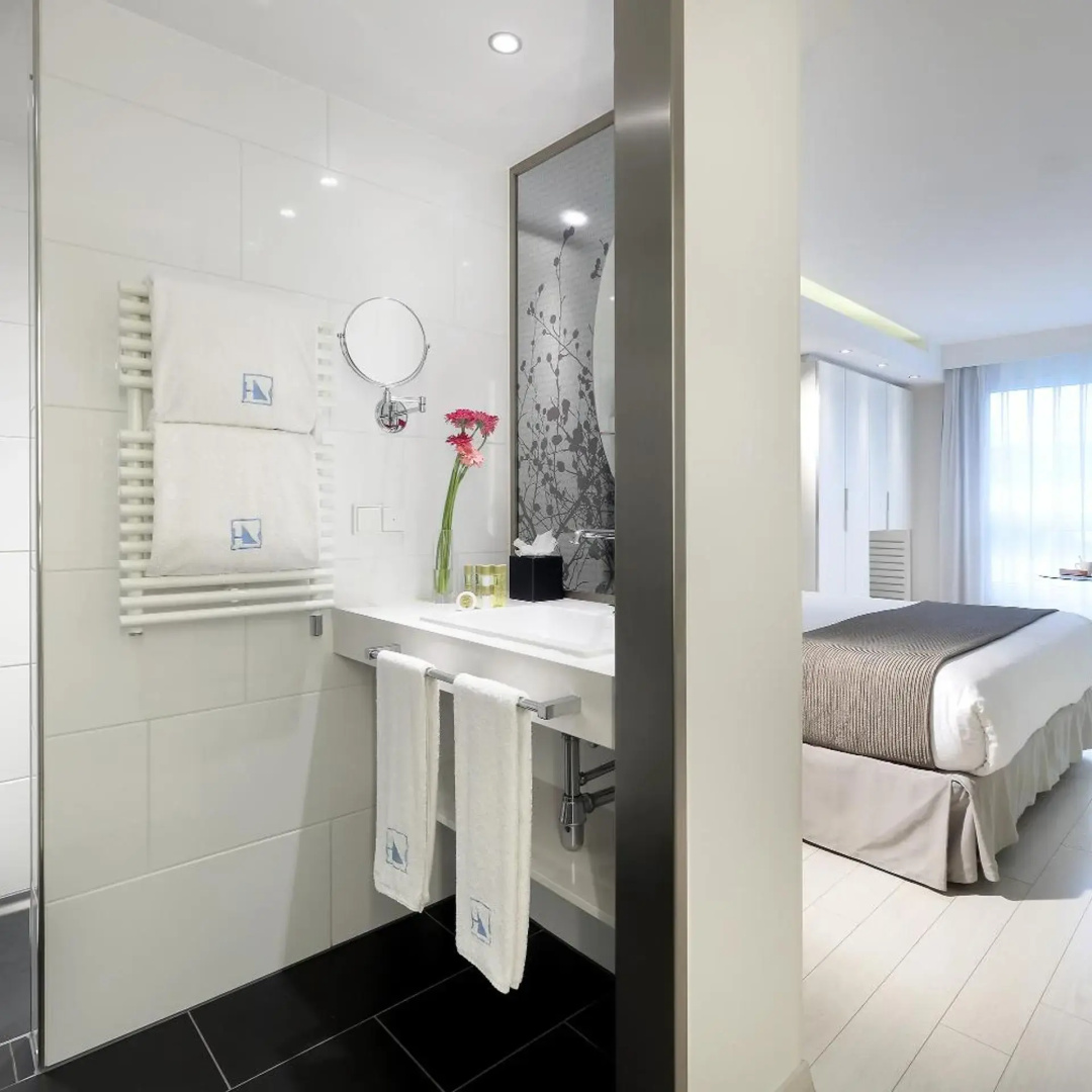 Photo - Eurostars Book Hotel