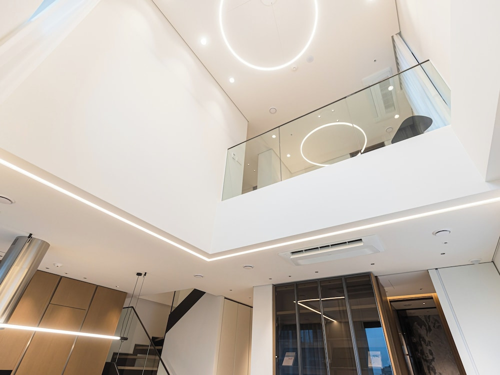 Photo - Caelum Black Gangnam Luxury Residence