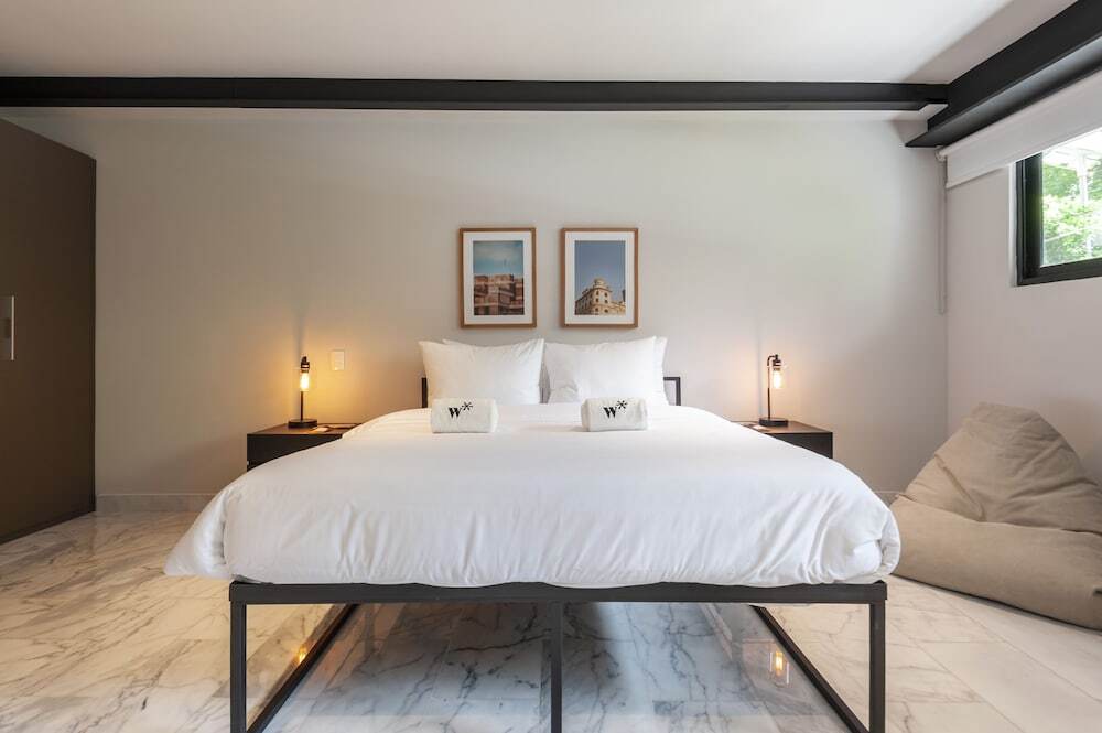 Photo - Arquimedes 138 by Wynwood House