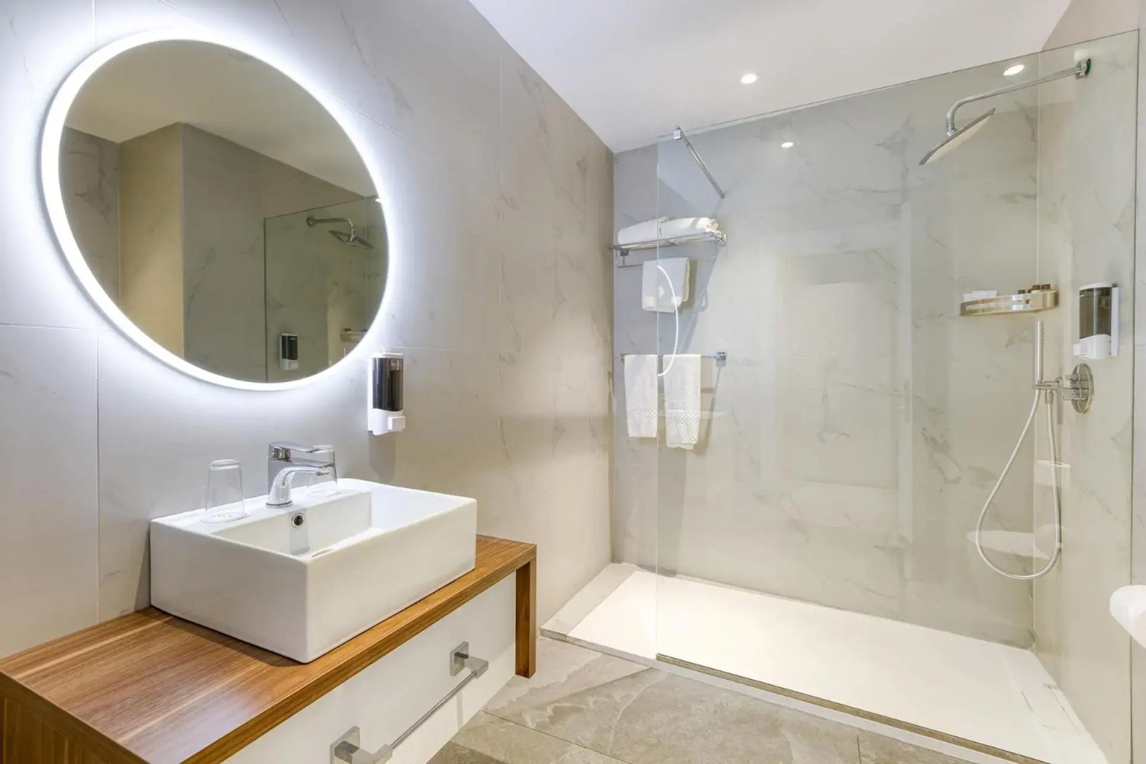 Photo - Solana Hotel & Spa