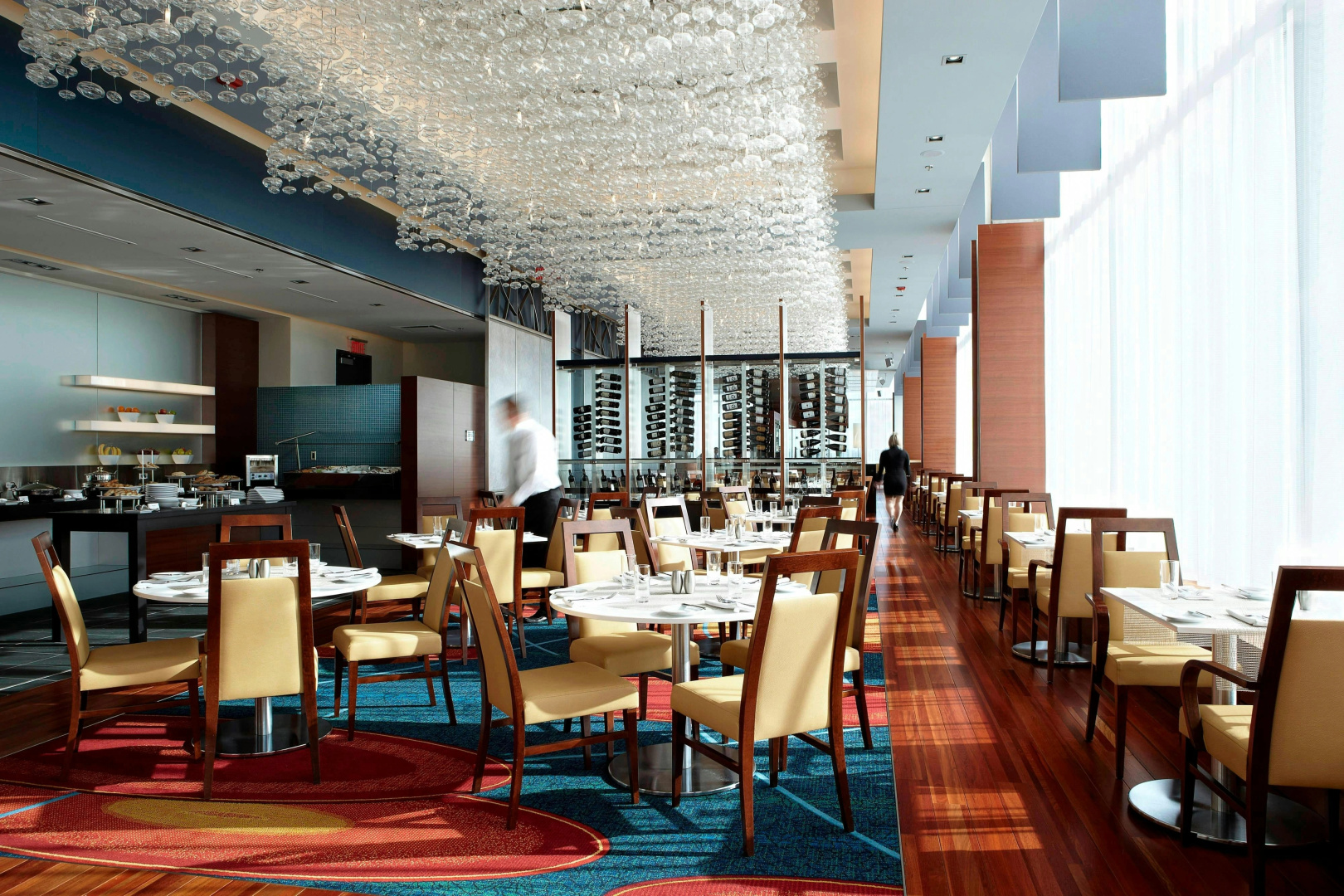 Photo - Marriott Montreal Airport In-Terminal Hotel