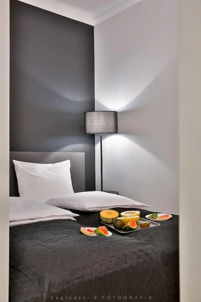 Foto - Saint Thomas Corner - by Upstairs