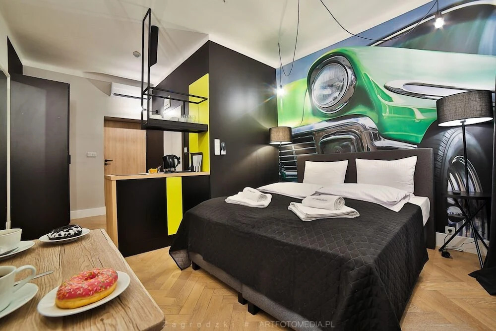 Foto - Saint Thomas Corner - by Upstairs