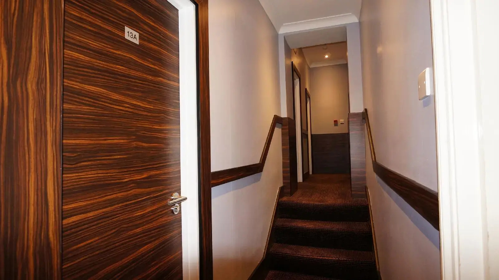 Foto - Crestfield Hotel