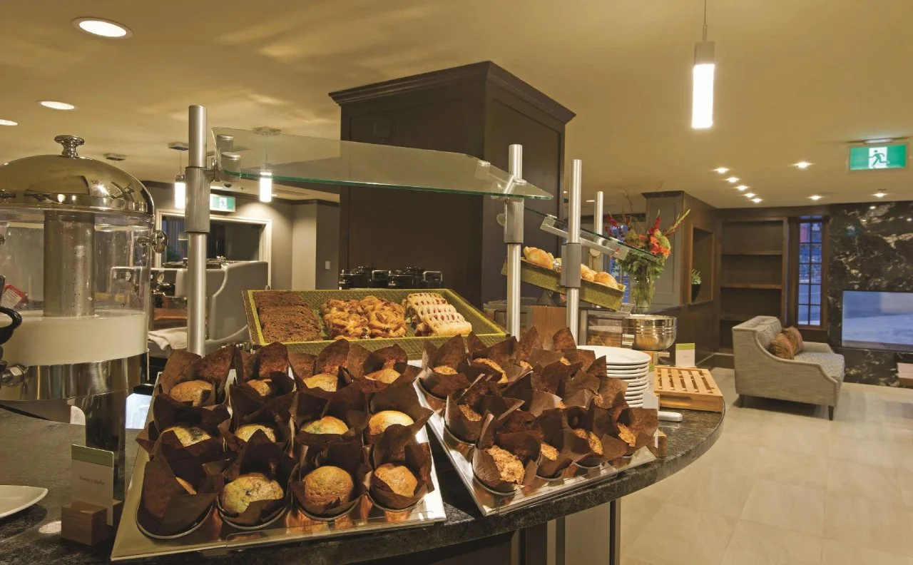 Photo - DoubleTree by Hilton Hotel & Suites Victoria