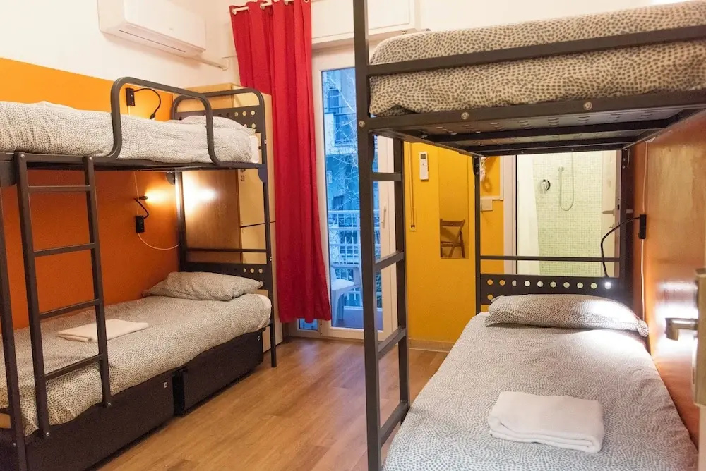 Photo - Sunflower Beach Backpacker Hostel & Bar