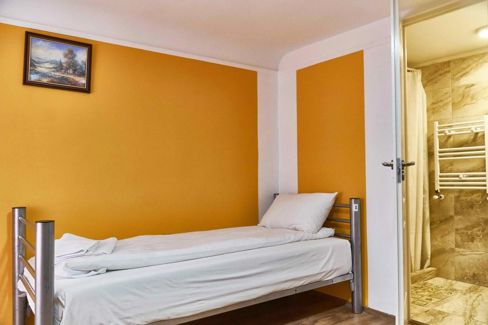 Photo - Center Hostel and Guest House