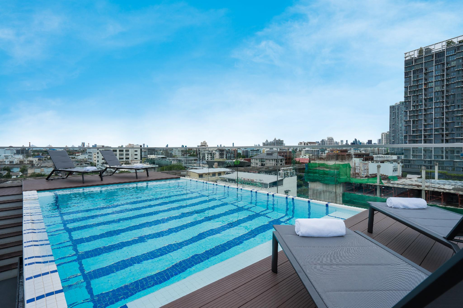 Photo - Hotel Amber Sukhumvit 85