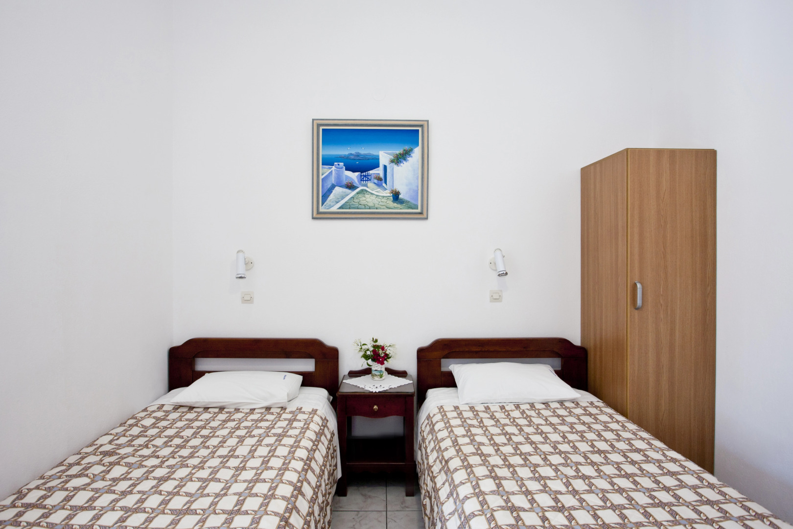 Foto - Ancient Thera Studios