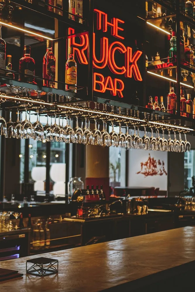 Photo - The Ruck Hotel