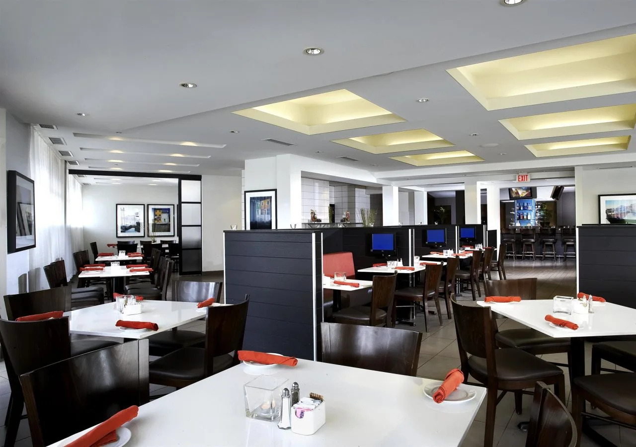 Foto - Four Points by Sheraton Mississauga Meadowvale