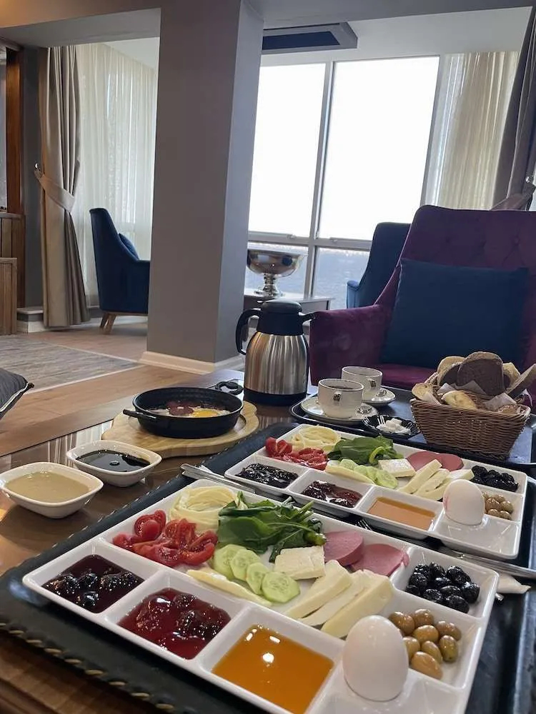 Photo - Mira Hotel Küçükyalı