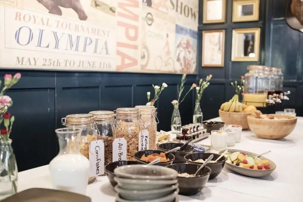 Foto - Hand & Flower