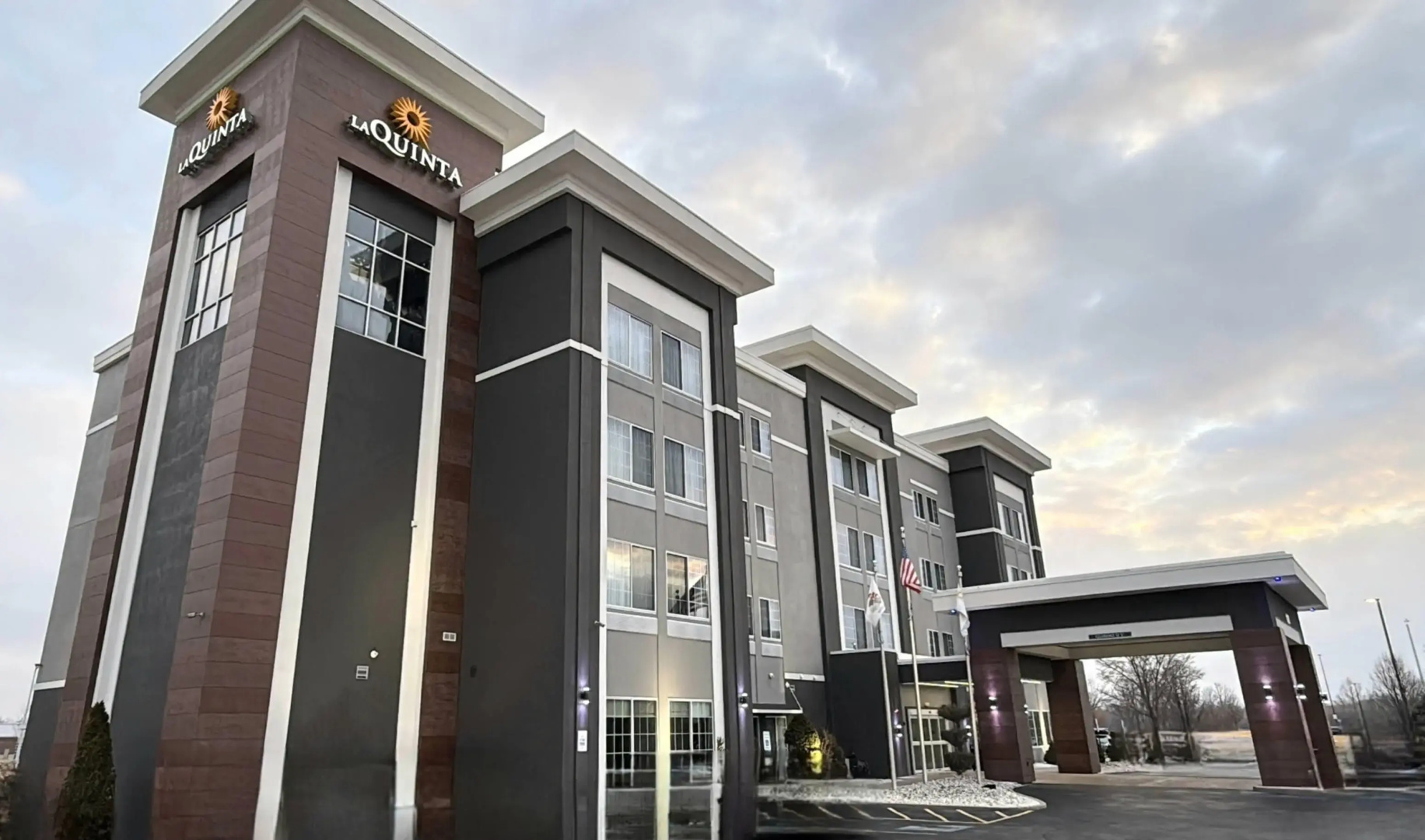 Photo - La Quinta Inn & Suites by Wyndham Springfield IL