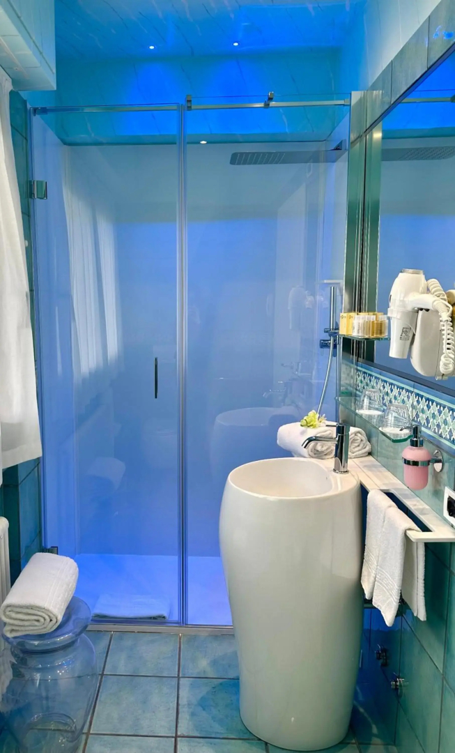 Photo - Club House Hotel