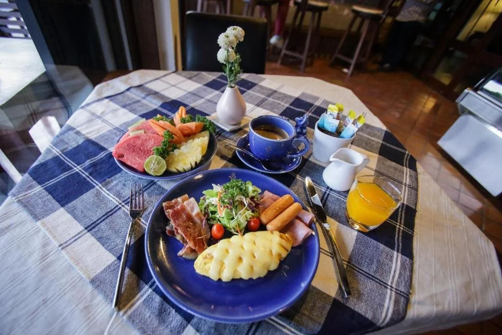 Foto - Ban Chang Tong