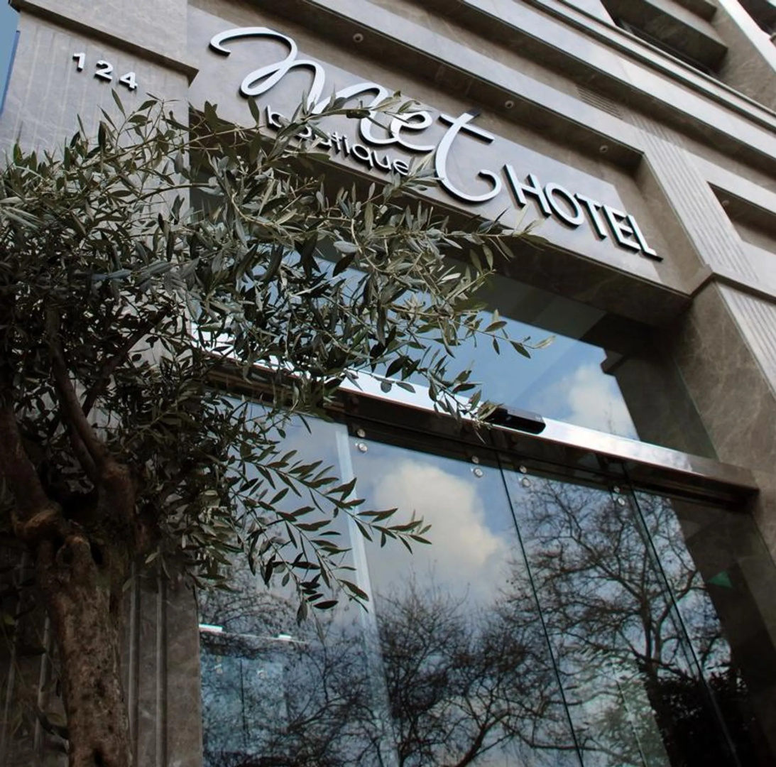 Photo - Met Hotel