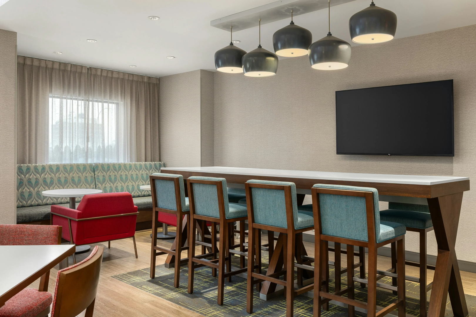 Foto - Hampton Inn & Suites by Hilton Montreal-Dorval