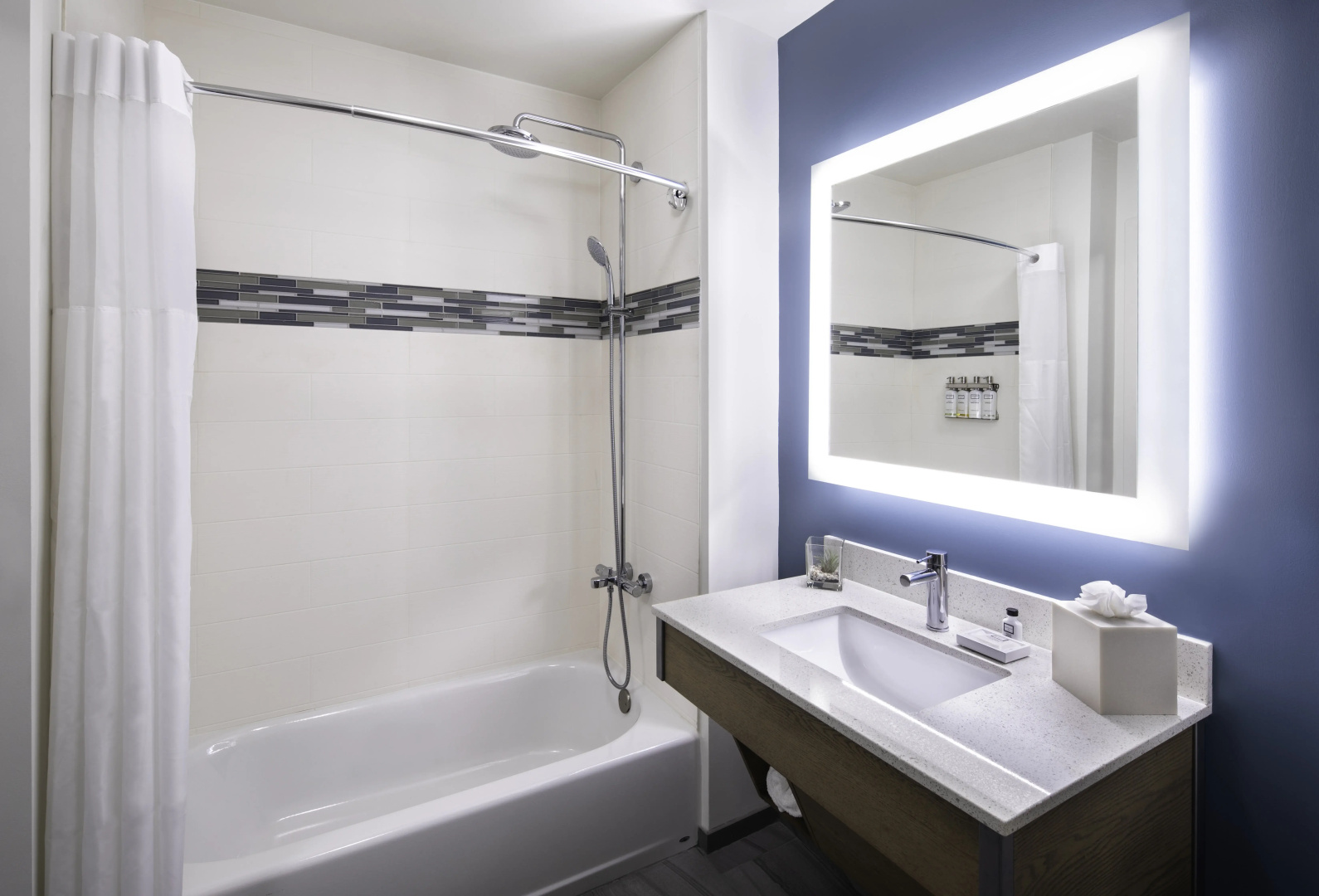 Photo - EVEN Hotel Miami - Airport by IHG