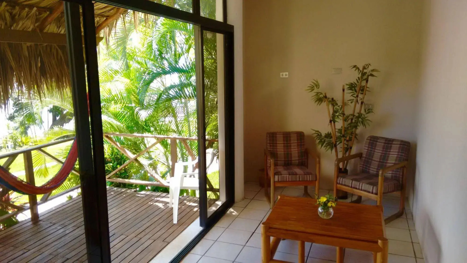 Photo - Banana Palms Hotel