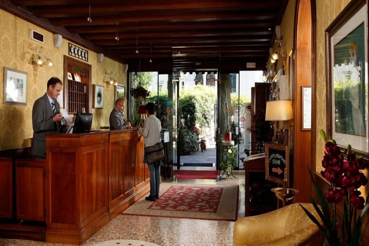 Foto - Pensione Accademia - Villa Maravege