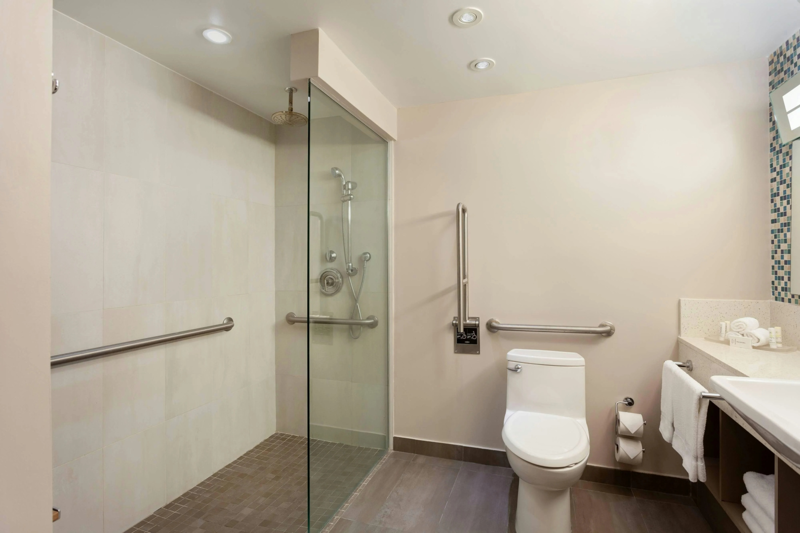Photo - Courtyard by Marriott Isla Verde Beach Resort