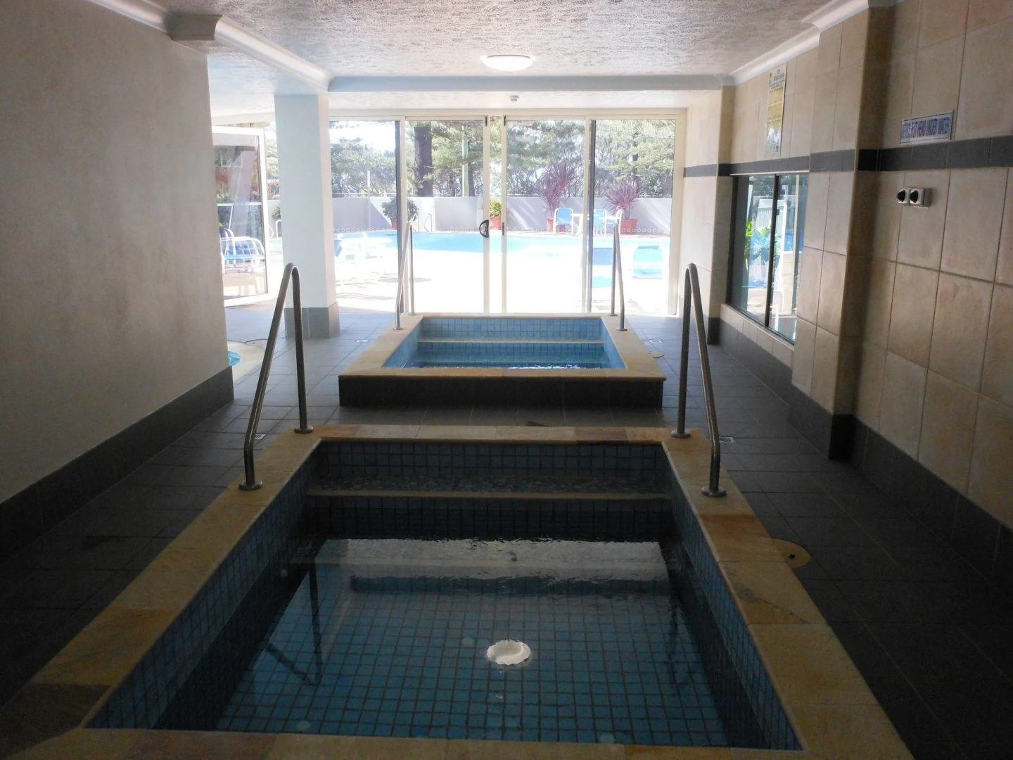 Foto - Pacific Regis Apartments