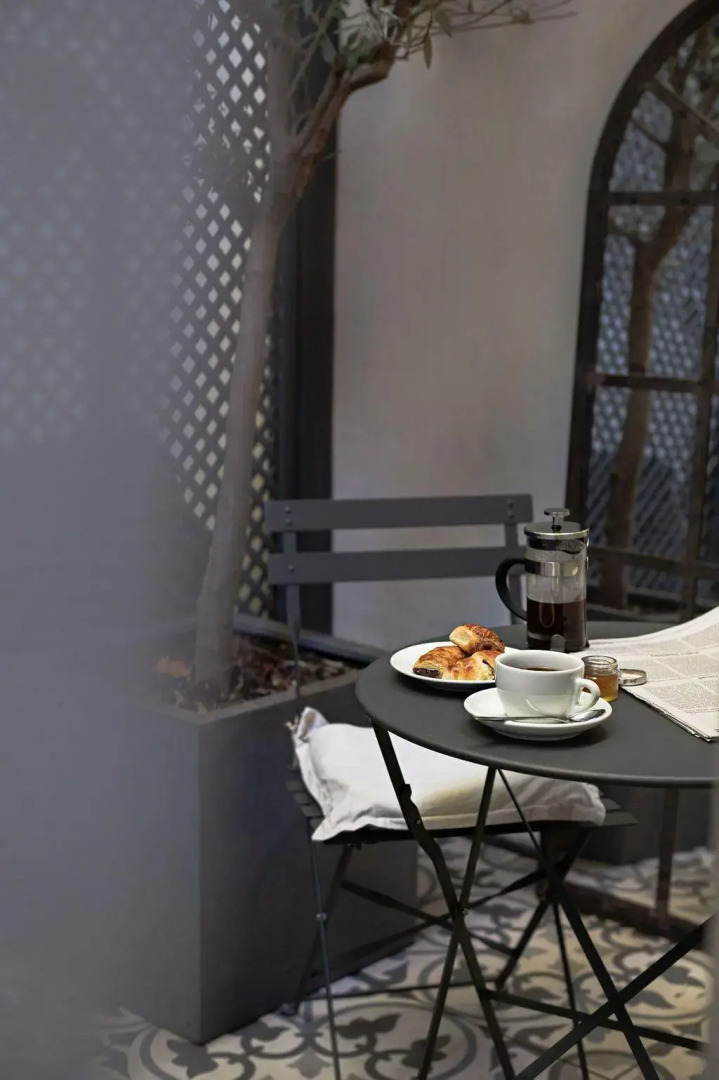 Photo - The Tophams Hotel