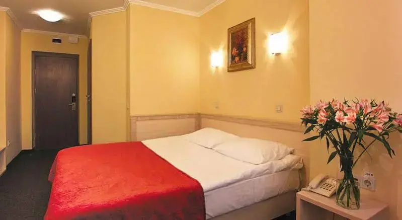 Foto - Sonata Hotel & Restaurant "готель Соната"