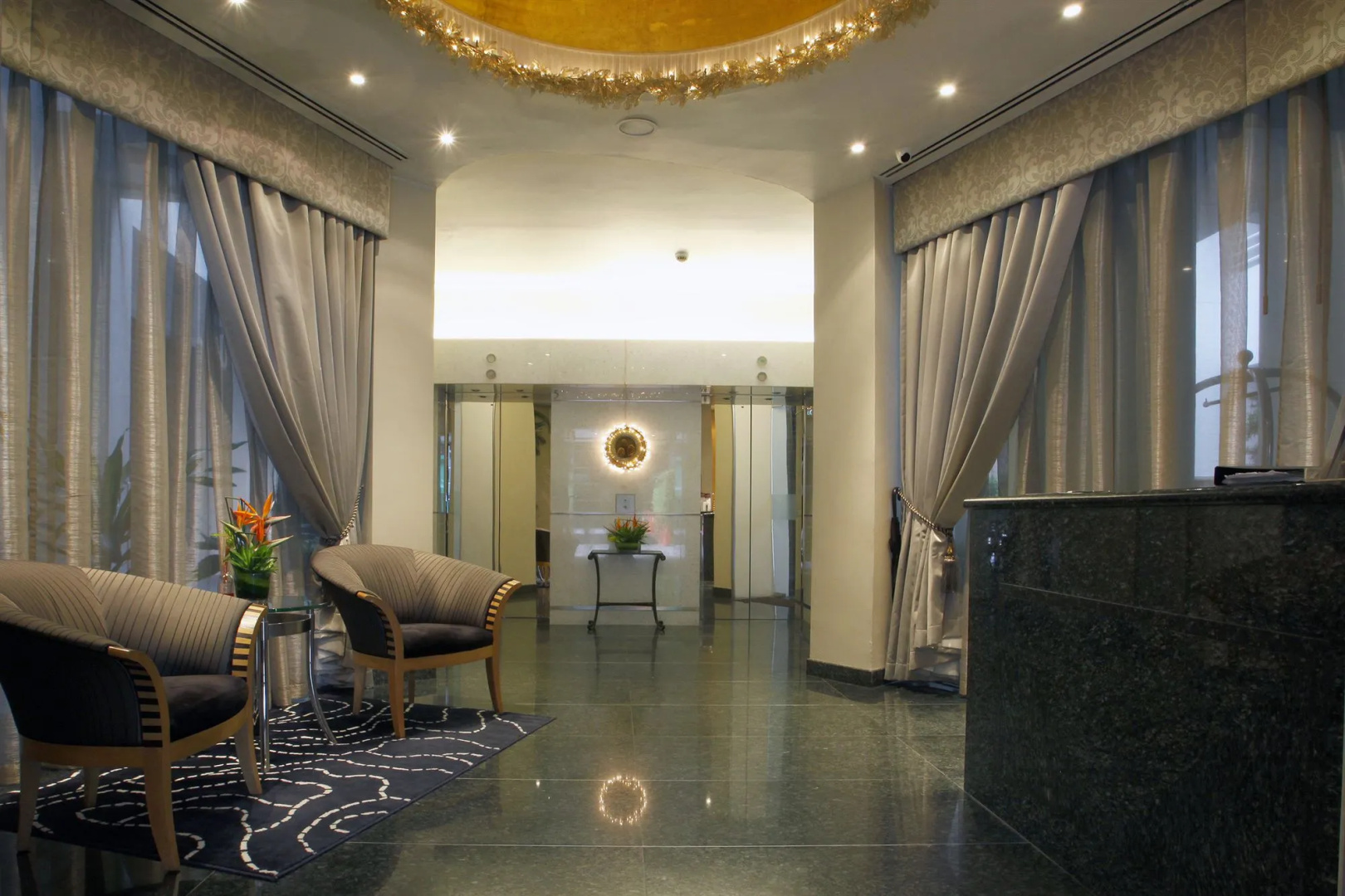 Foto - Lanson Place Winsland, Singapore