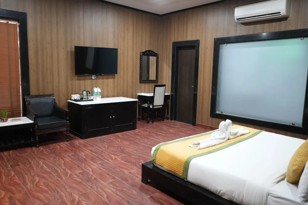 Foxoso Fiori Hotel