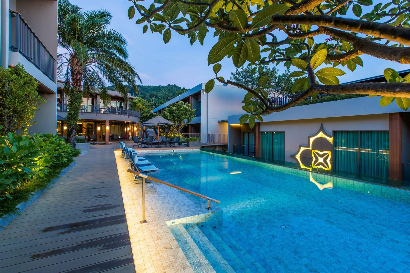 Photo - AtEase Phuket Patong
