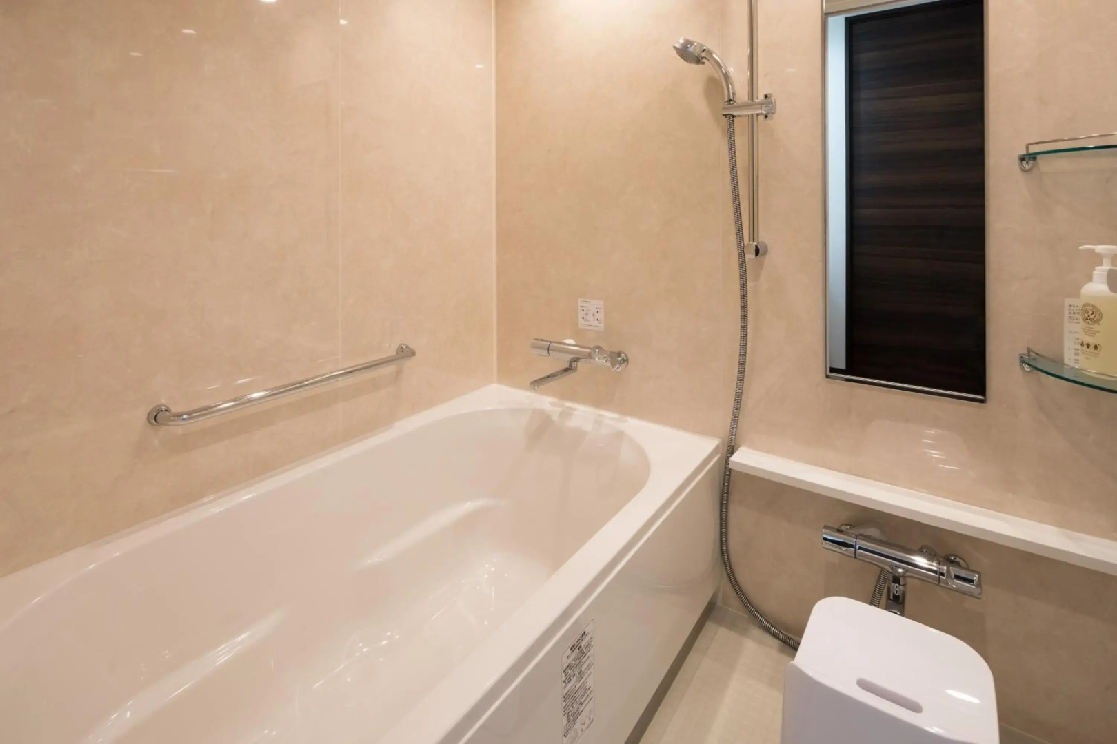 Foto - Comfort Suites Tokyo Bay