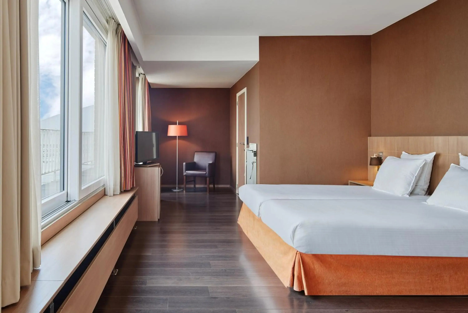 Photo - Theater Hotel