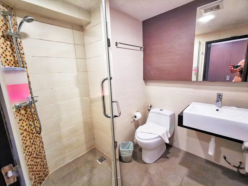 Foto - Scandia Beach Hotel - Soi 7 Best Location - 200m to Beach next to Food Market