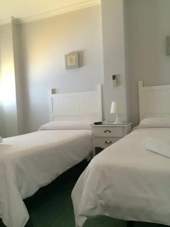 Photo - Hostal Acemar