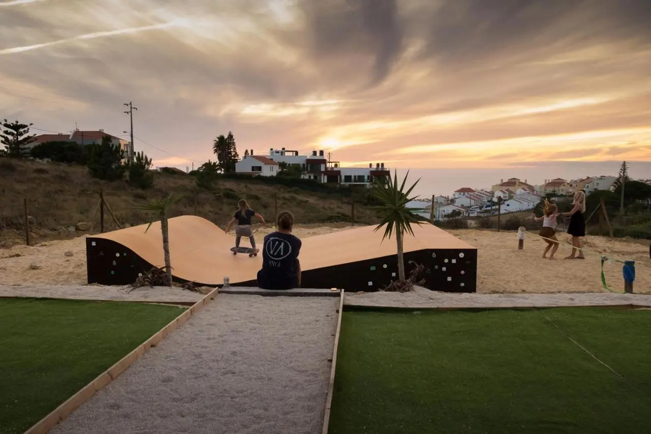 Foto - WOT Ericeira Surf Social