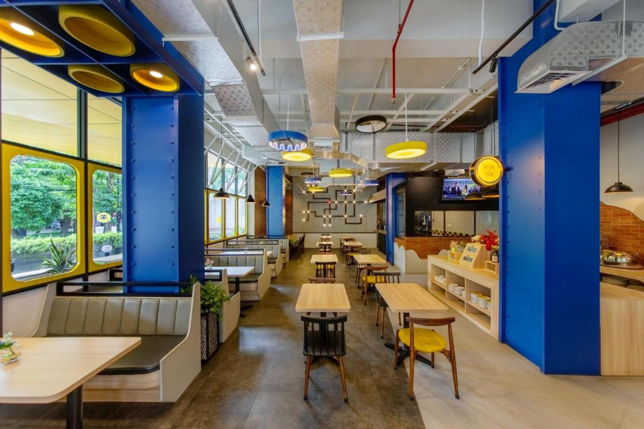 Photo - YELLO Hotel Manggarai Jakarta