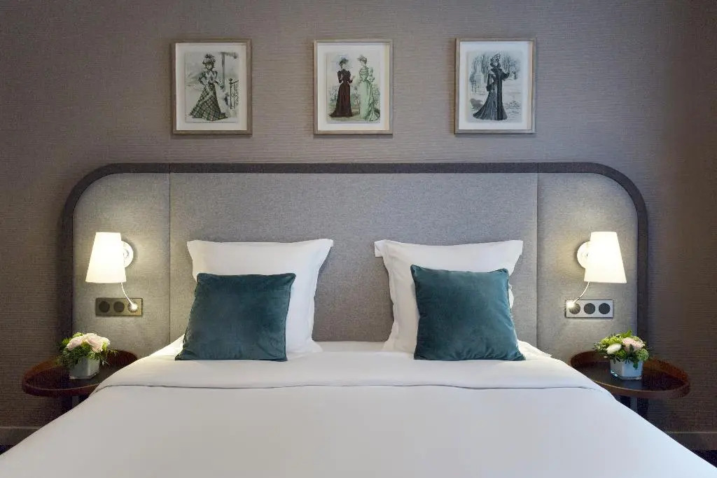 Foto - Warwick Reine Astrid - Lyon