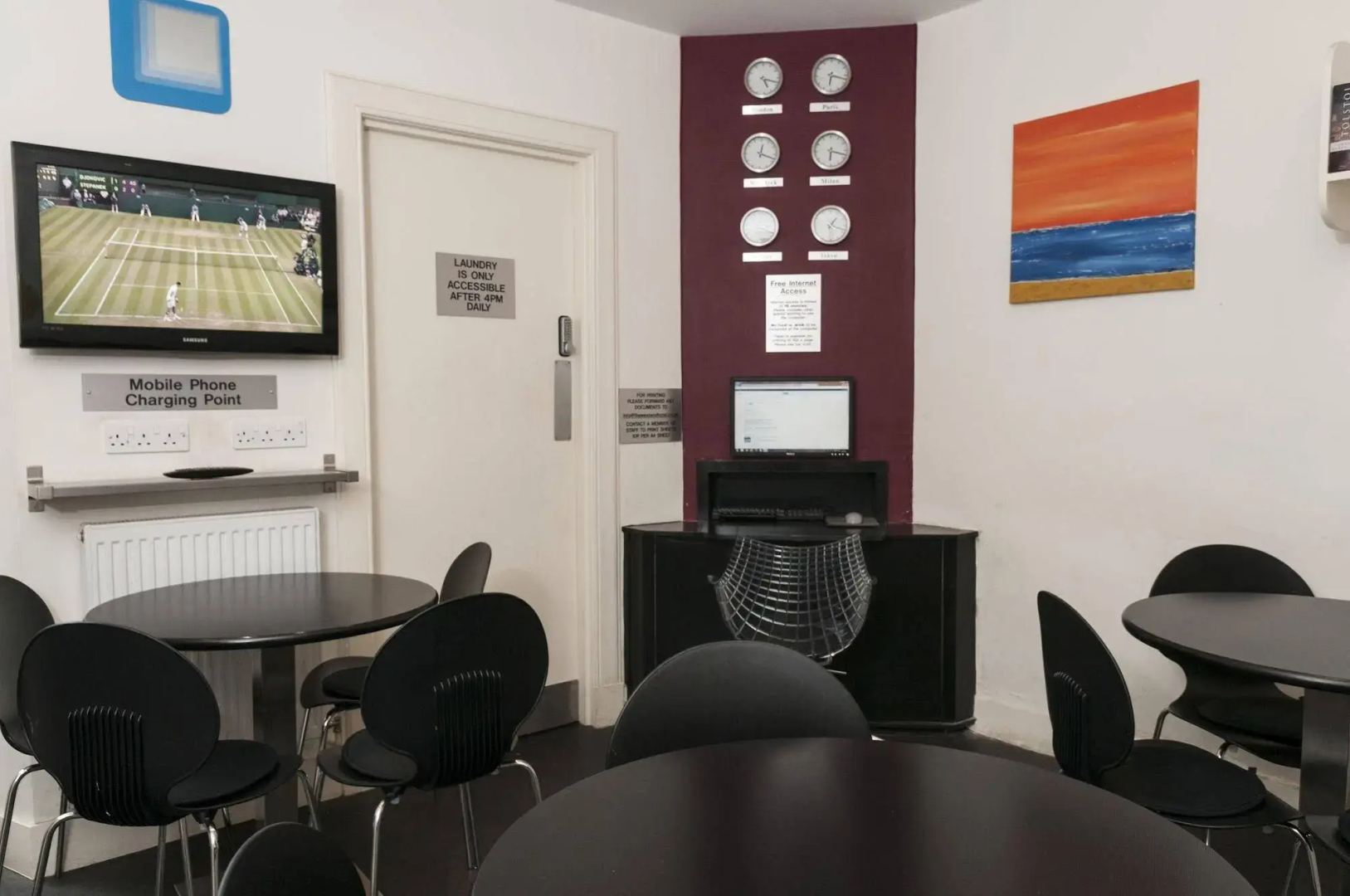 Photo - Revolver Edinburgh