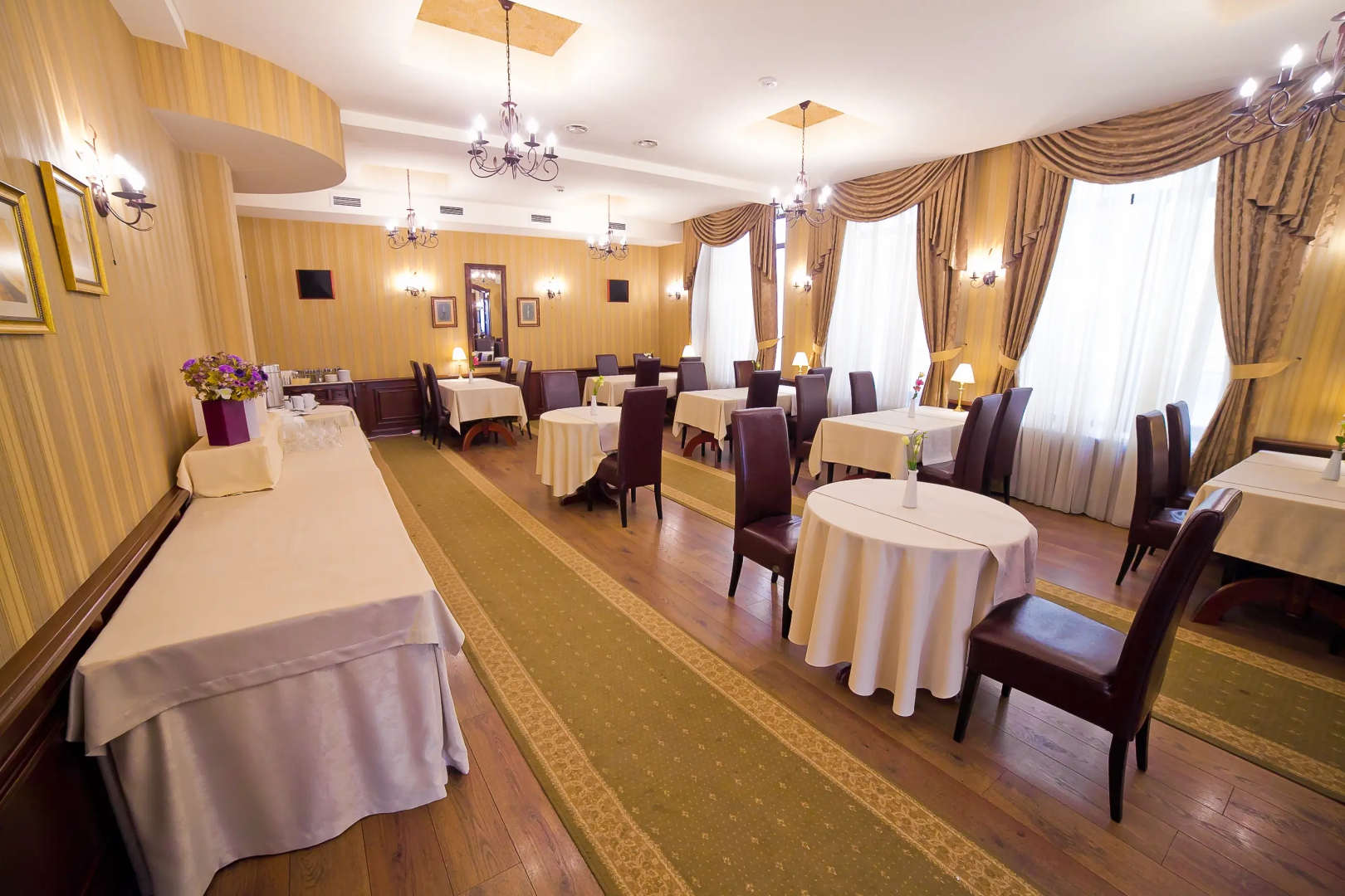 Photo - VisPas Hotel