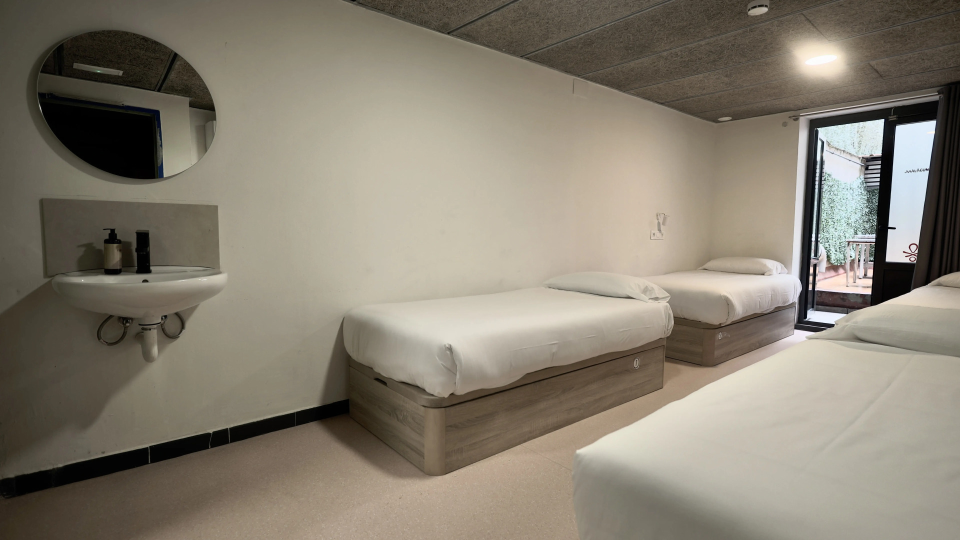 Foto - Ideal Youth Hostel