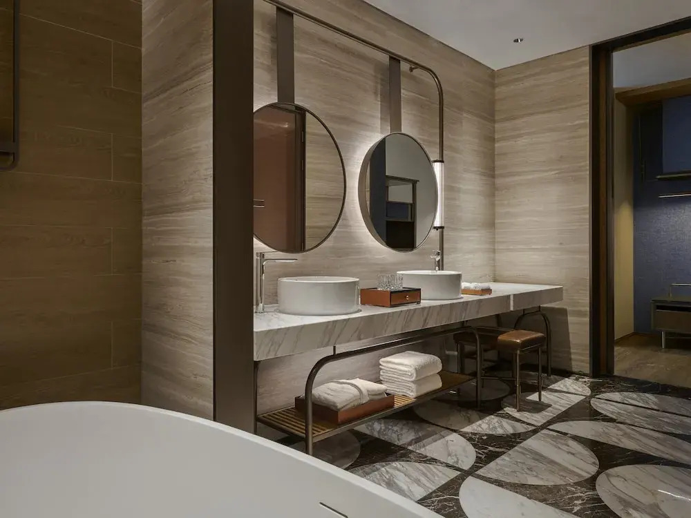 Photo - Thompson Shanghai Expo