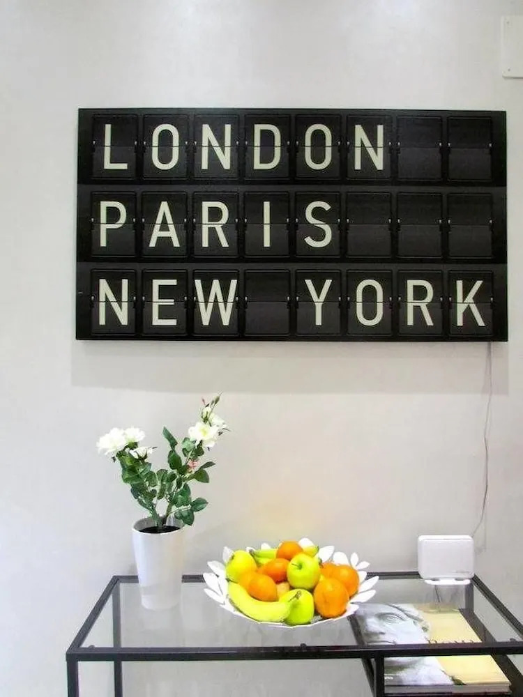 Photo - Arts & Rooms