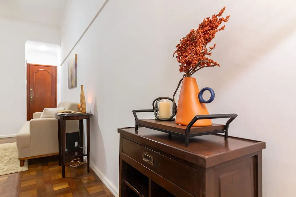 Comfort in Copacabana 9 Minutes From the Beach Cj202