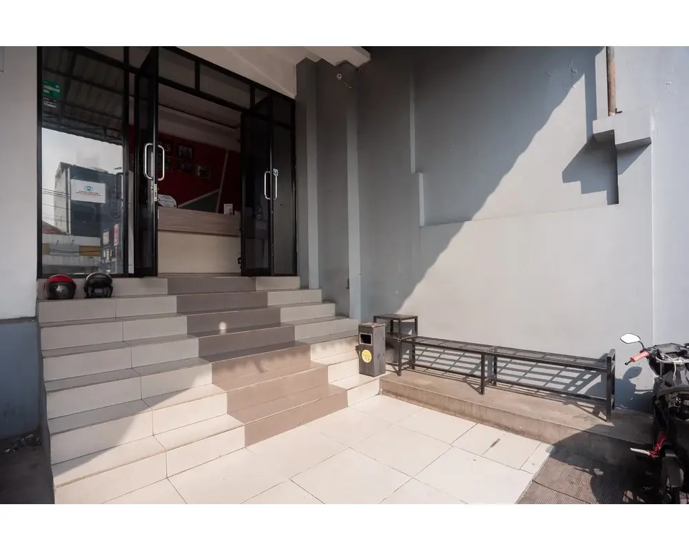 Foto - Formerly Reddoorz Near Binus Anggrek 2