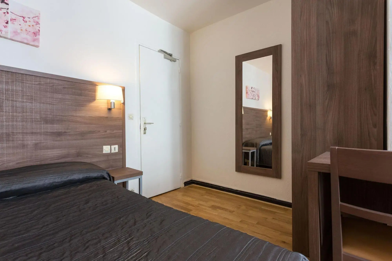 Photo - Victory Hotel Galou