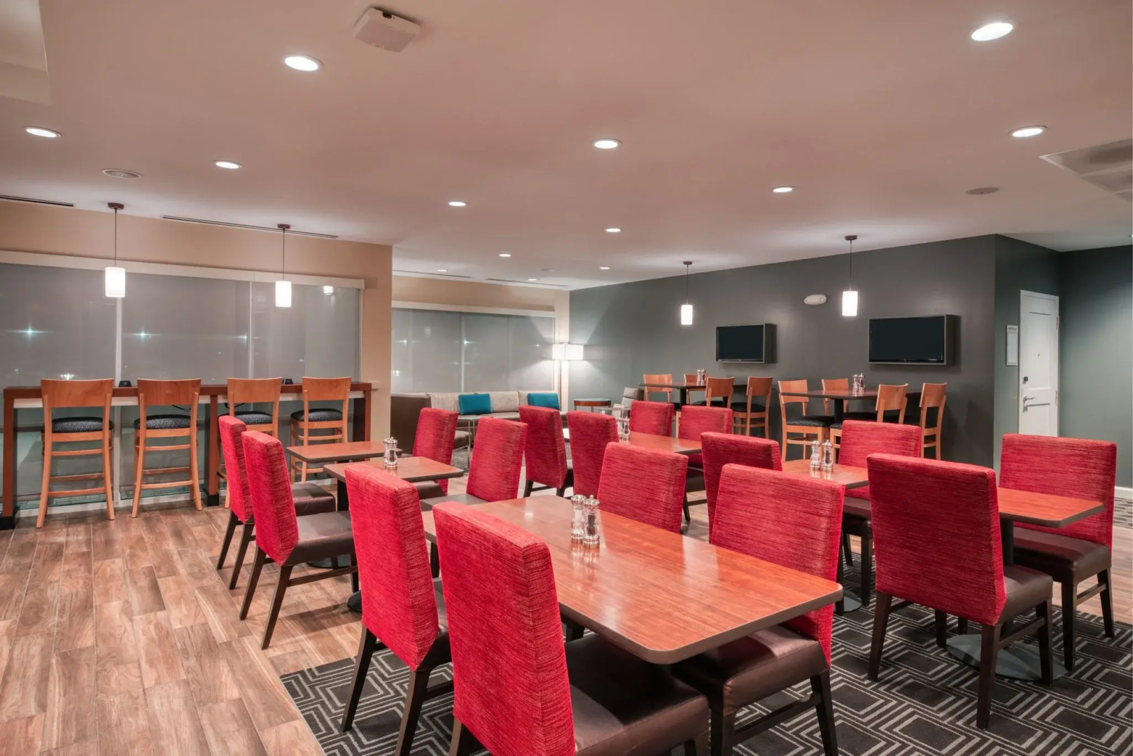 Photo - TownePlace Suites by Marriott Indianapolis Airport