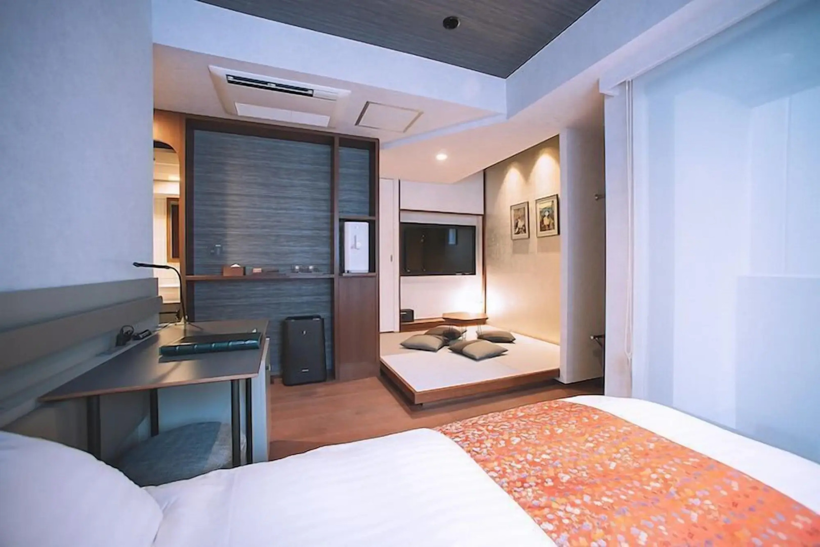 Photo - Asakusa Kaede 浅草楓